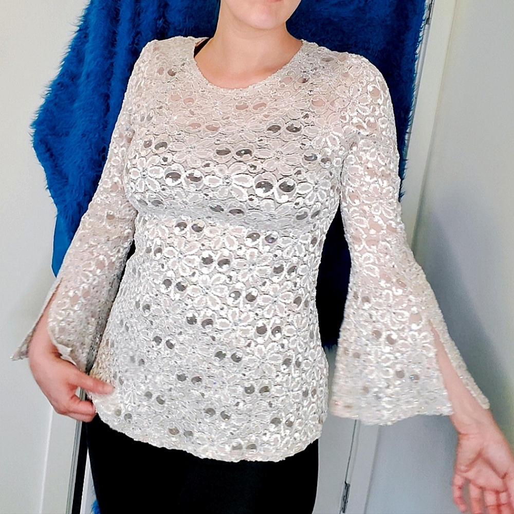 Beige Floral Lace Sequin Party Shirt with Belle Sleeves Sz. Lrg